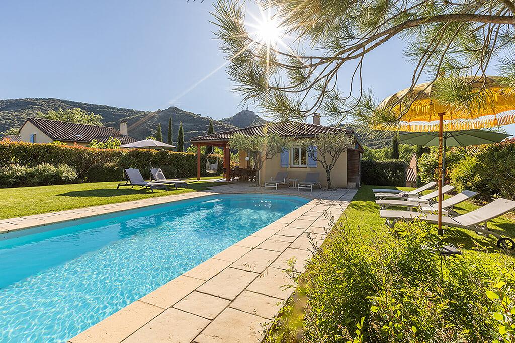 Wisseldag = ZATERDAG 2 - 8 pers. Villa met verwarmd privé zwembad4x Airco op 4 slaapkamersHond toegestaan - max. 2Privé tafeltennistafel
-2 0 2 5-
25. 14/06-21/06 € 26. 21/06-28/06 €
27. 28/06-05/07 €
28. 05/07-12/07 €
29. 12/07-19/07 € 30. 19/07-26/07 € 31. 26/07-02/08 € 32. 02/08-09/08 € 33. 09/08-16/08 € 34. 16/08-23/08 € 35. 23/08-30/08 € 36. 30/08-06/09 € 1950
37. 06/09-13/09 € 1695
38. 13/09-20/09 € 1450
39. 20/09-27/09 € 1295
40. 27/09-04/10 € 1150
41. 04/10-11/10 € 1150
Huurprijzen Villa Du Soleil